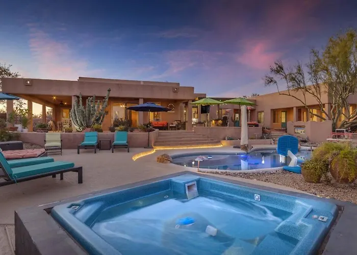 Desert Retreat With Dream Backyard Holiday home *