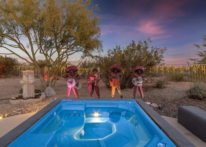 Holiday home Desert Retreat With Dream Backyard Scottsdale