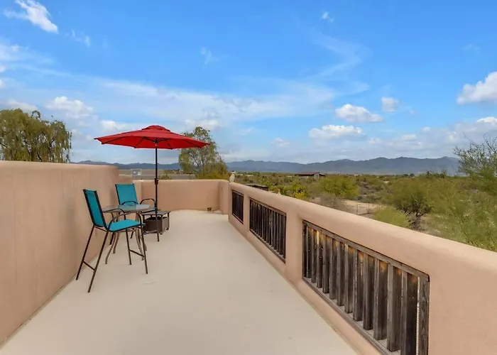 Desert Retreat With Dream Backyard Scottsdale