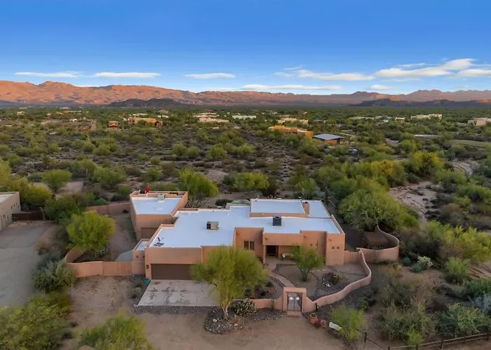 Desert Retreat With Dream Backyard *